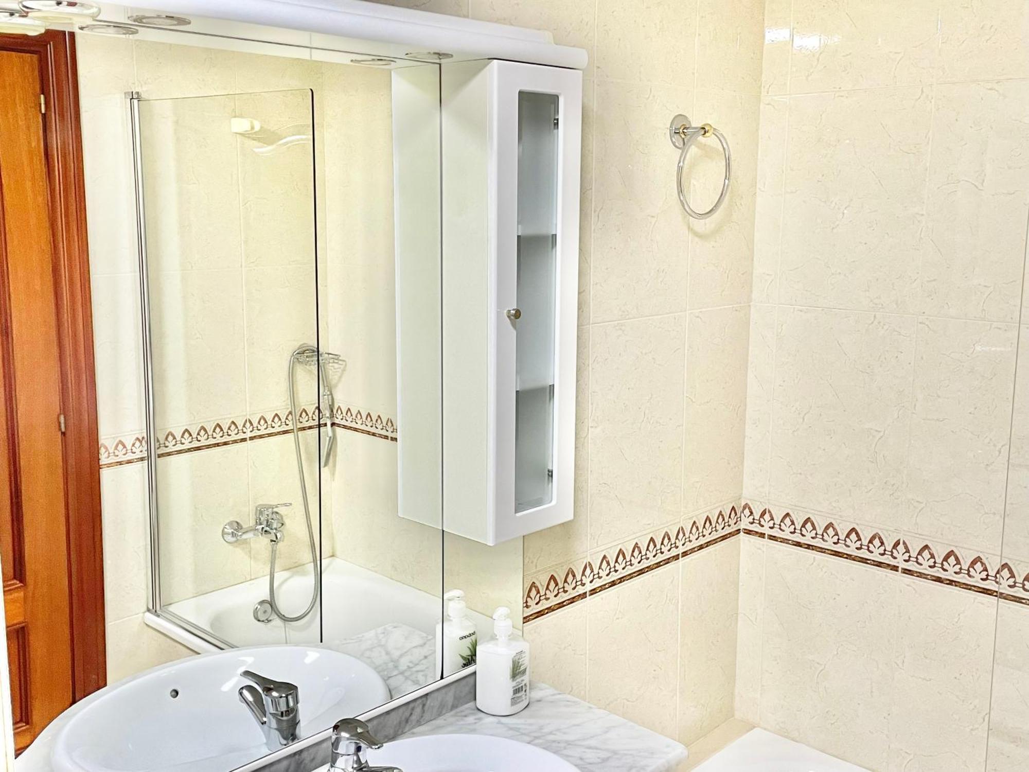 Casa Lur Wifi Y Parking Privado Incluido Appartement Gijón Buitenkant foto