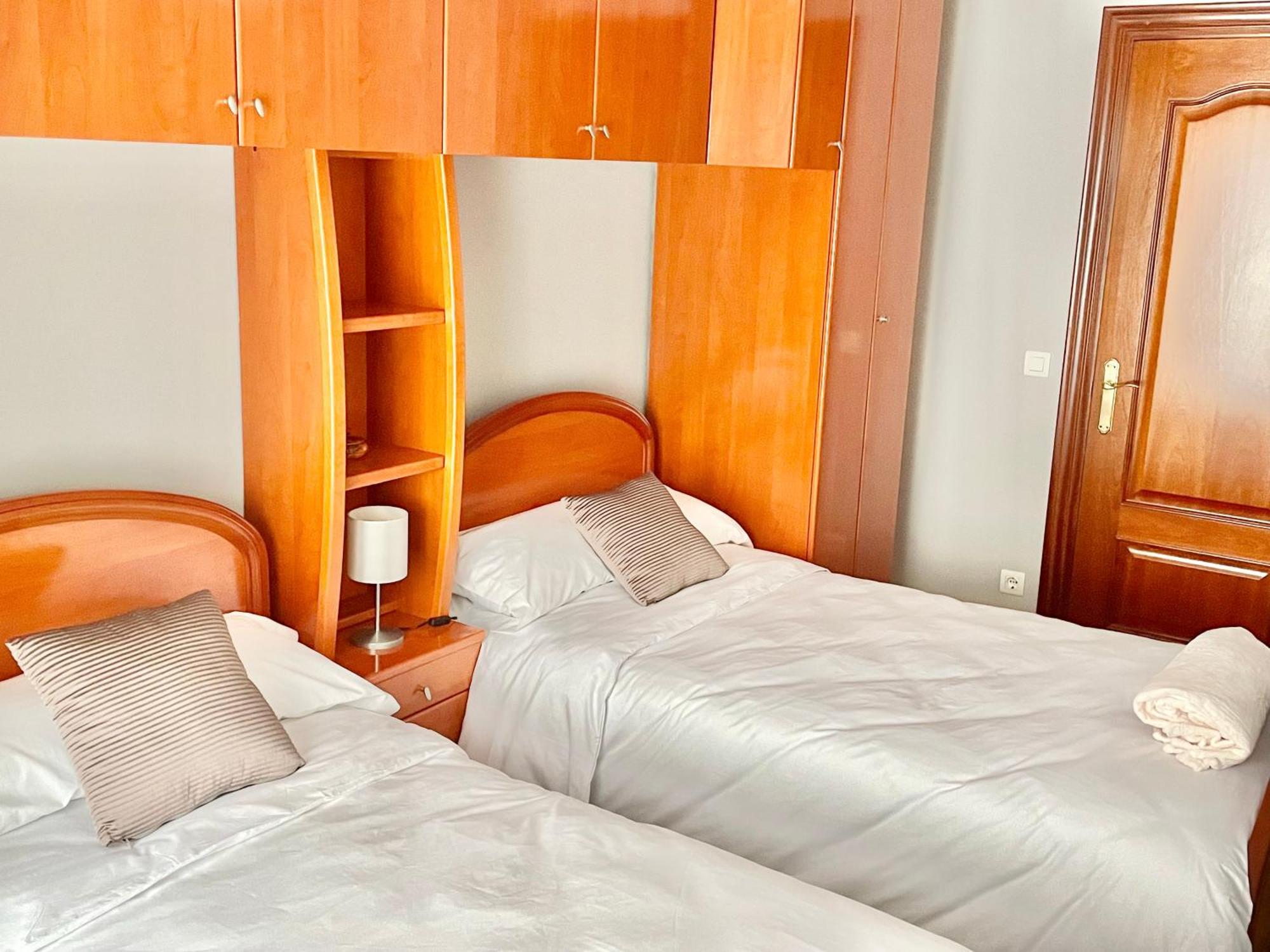 Casa Lur Wifi Y Parking Privado Incluido Appartement Gijón Buitenkant foto